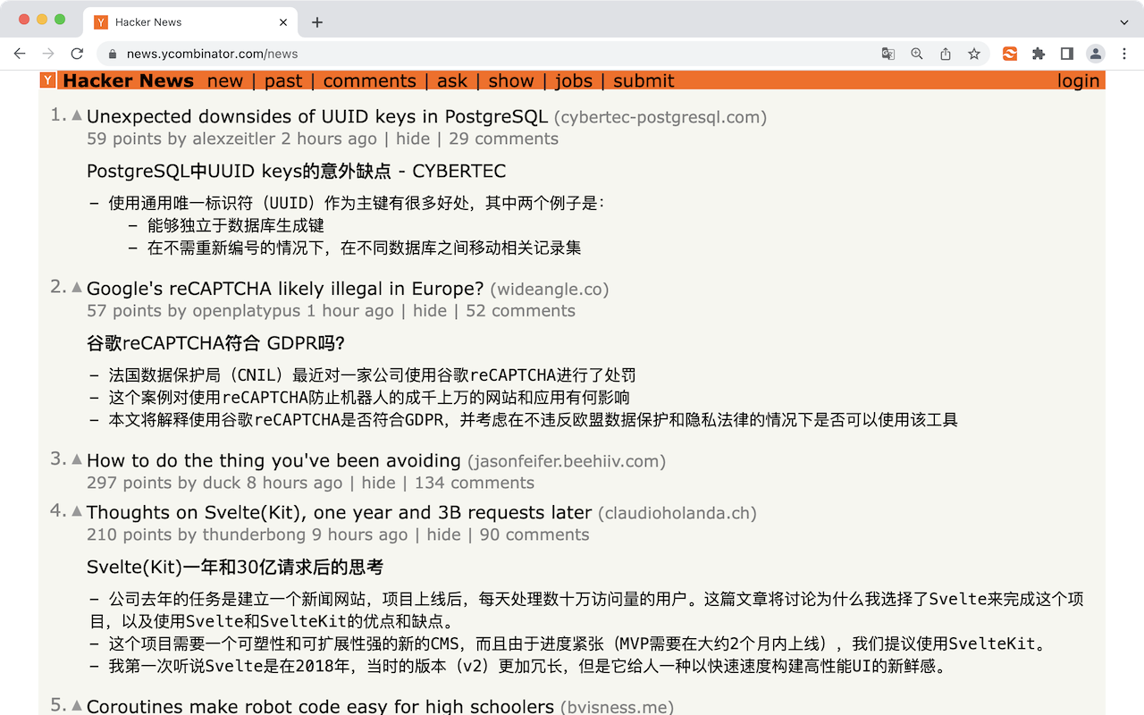 Hacker News front page with post titles and comment summaries translated into Chinese